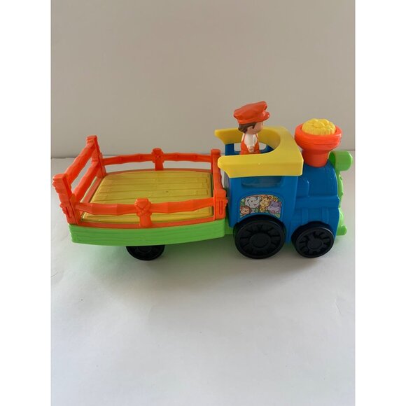 Little People Fisher Price Choo Choo Train With Conductor Makes Sounds See Video - Picture 2 of 11